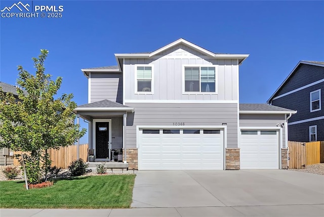 view of front of house featuring a garage