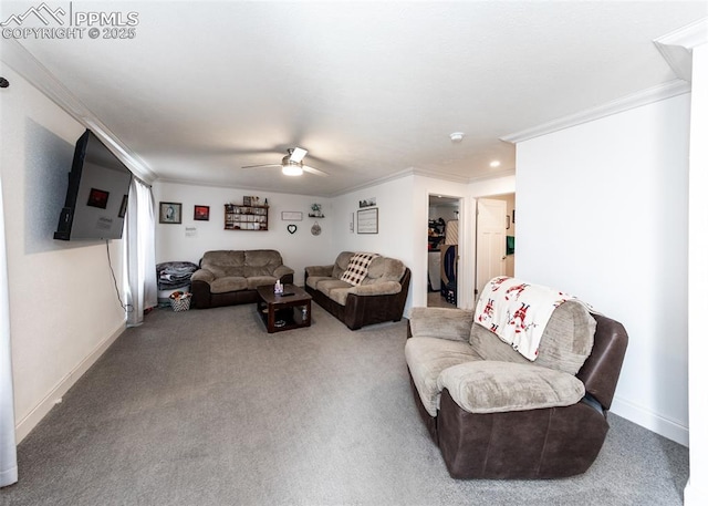 carpeted living room featuring ceiling fan and crown molding