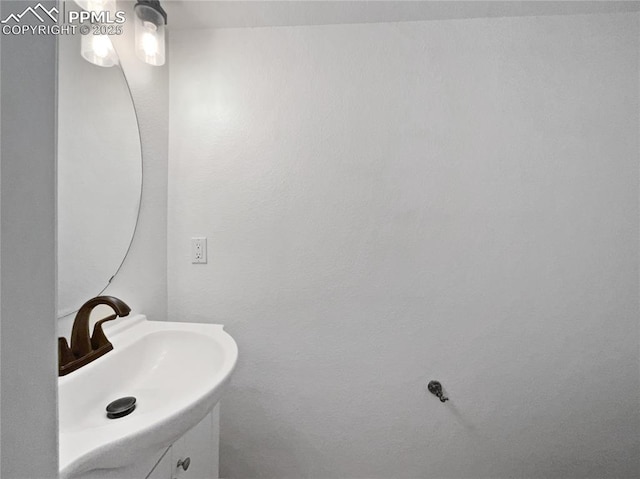 7707 Orange Sunset Dr, Colorado Springs, CO 80922 - bathroom with vanity