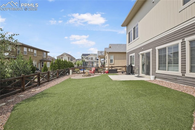 view of yard with a patio area