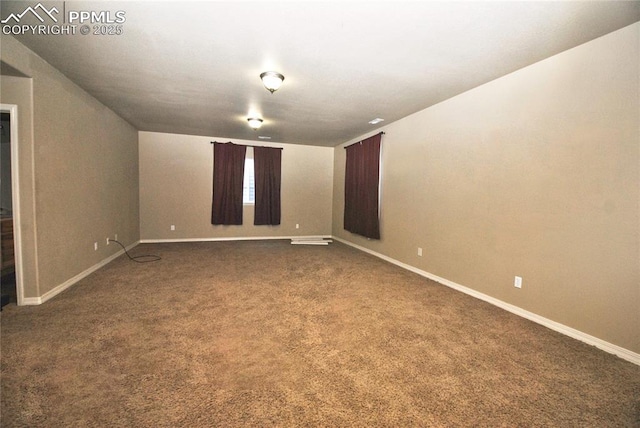 view of carpeted spare room