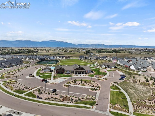 bird's eye view with a mountain view