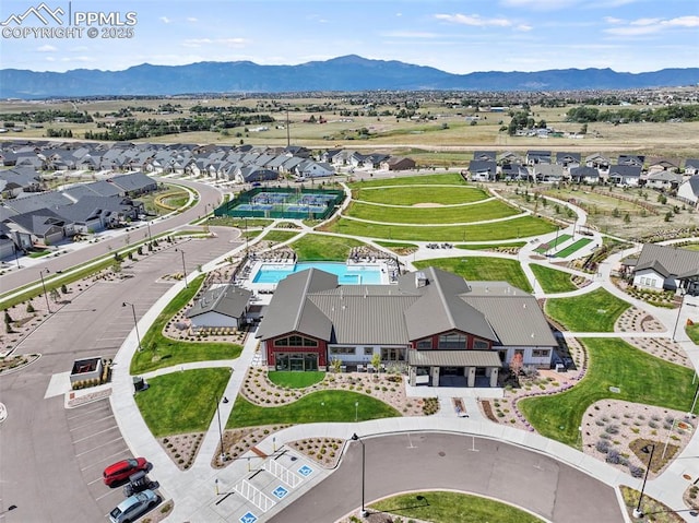 bird's eye view with a mountain view