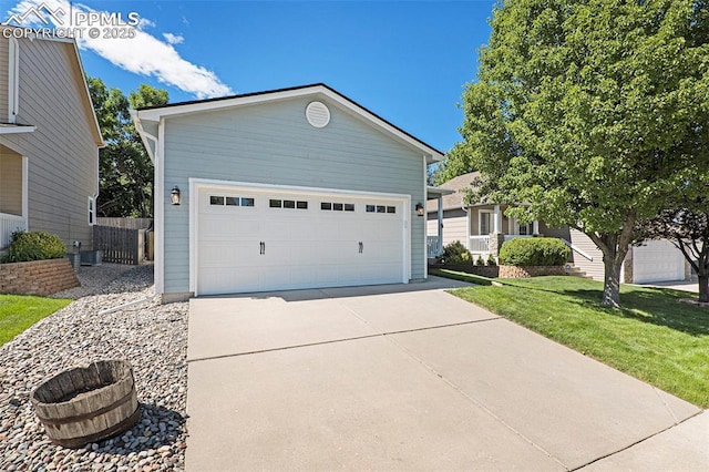 view of front of house with a front yard