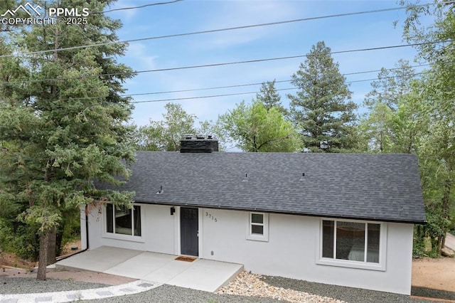 single story home with a patio