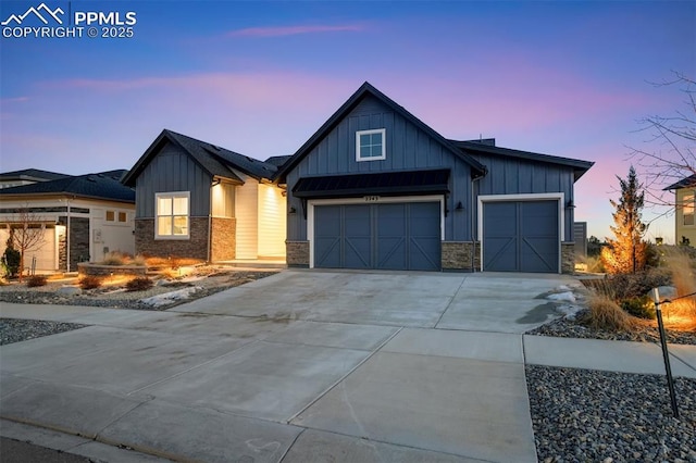 view of front of house with a garage