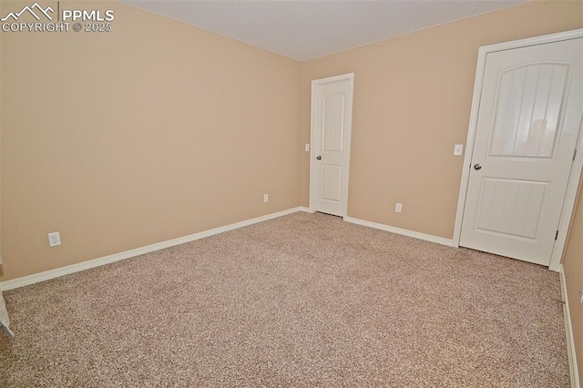 unfurnished bedroom featuring carpet floors