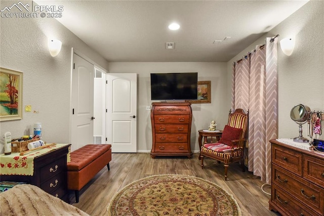 living area with light wood-type flooring