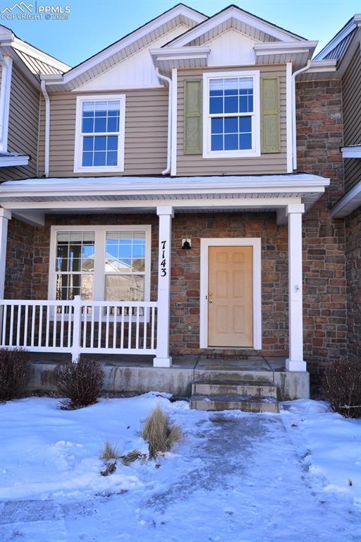 view of front of home