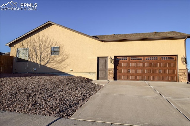 view of front facade with a garage