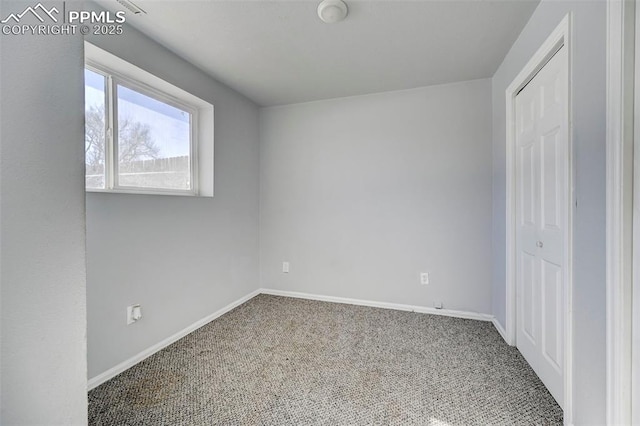 unfurnished bedroom featuring carpet floors