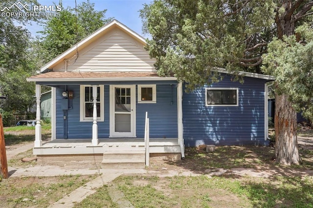 view of front of property with a porch