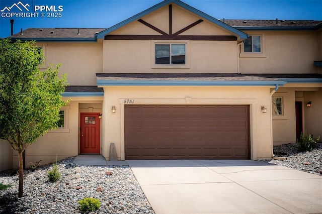 view of front of home featuring a garage