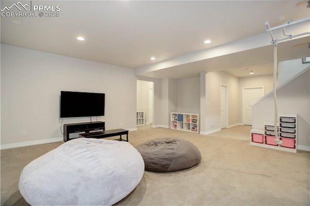 living area with baseboards, carpet floors, and recessed lighting