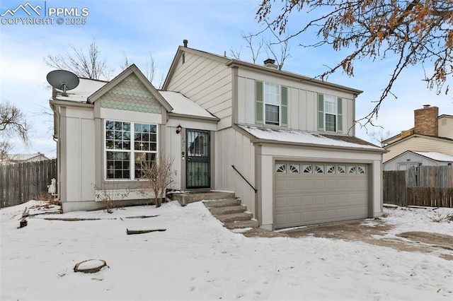 view of front property featuring a garage