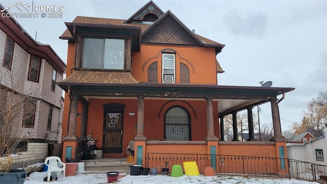 view of front of house featuring a porch