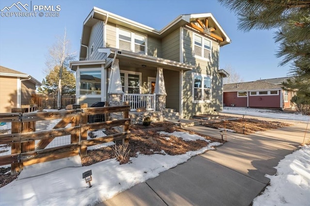 view of front of property featuring a porch