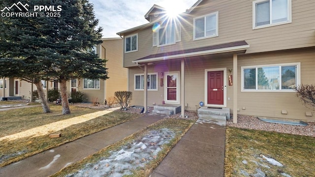 view of front of home with a front yard