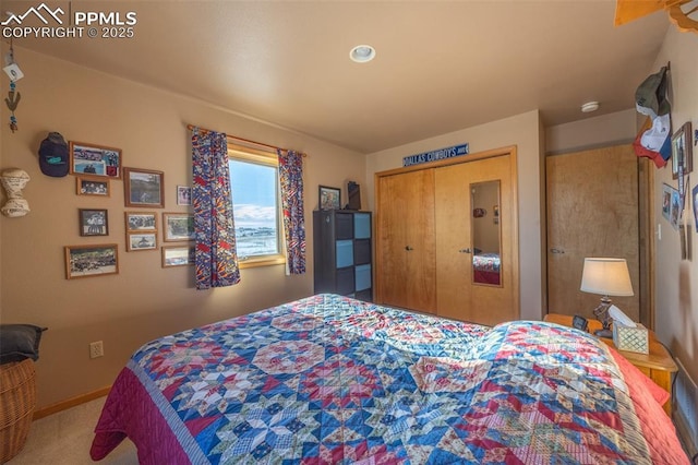 bedroom featuring carpet flooring