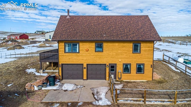 view of front of house featuring a garage