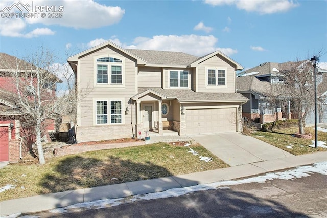 view of front facade featuring a garage