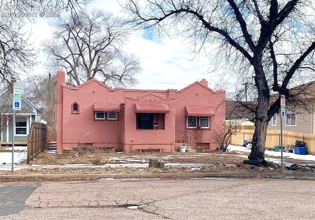 view of front of house