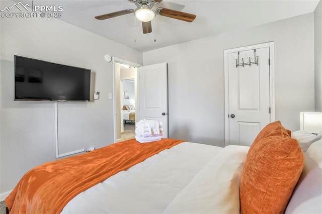 bedroom featuring ceiling fan