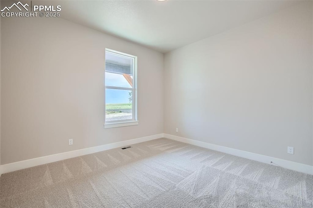 view of carpeted spare room