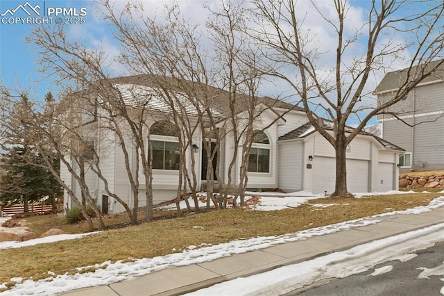 view of front facade with a garage