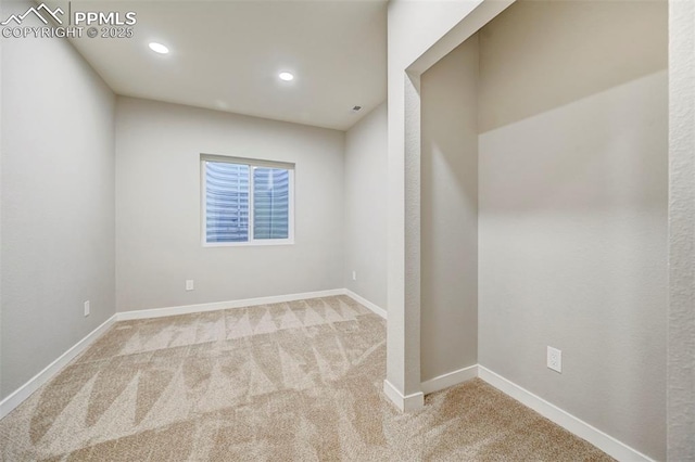 view of carpeted spare room