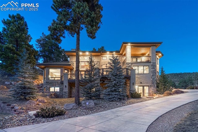 201 Fox Mountain Dr, Woodland Park, CO 80863 - exterior space featuring a balcony