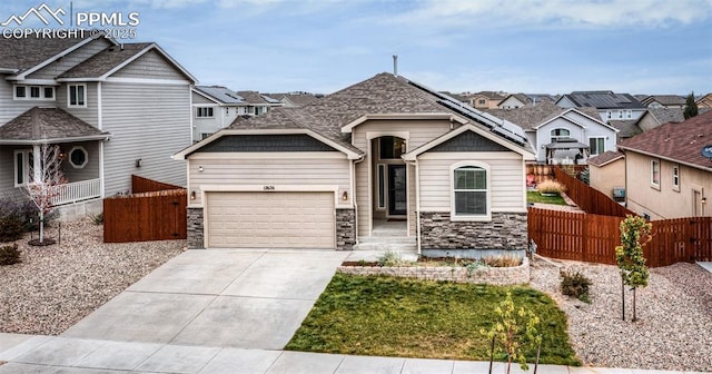 view of front facade featuring a garage