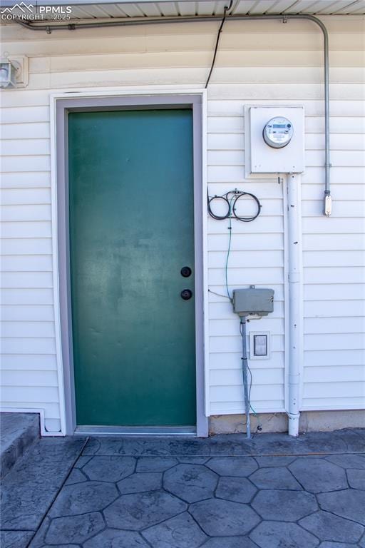 view of property entrance