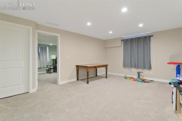 game room featuring visible vents, recessed lighting, baseboards, and carpet