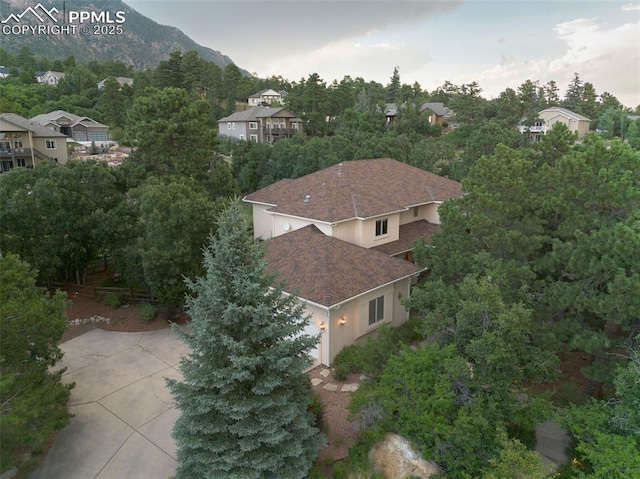 bird's eye view featuring a mountain view