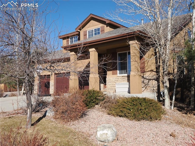 view of front facade with a garage