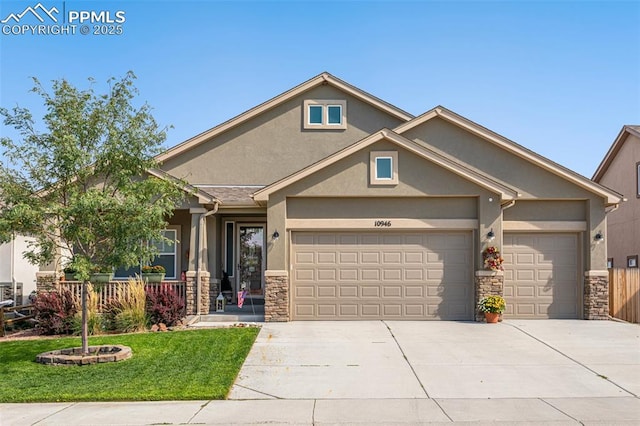 craftsman-style house with a garage and a front yard