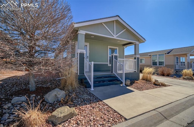 view of front of home with covered porch