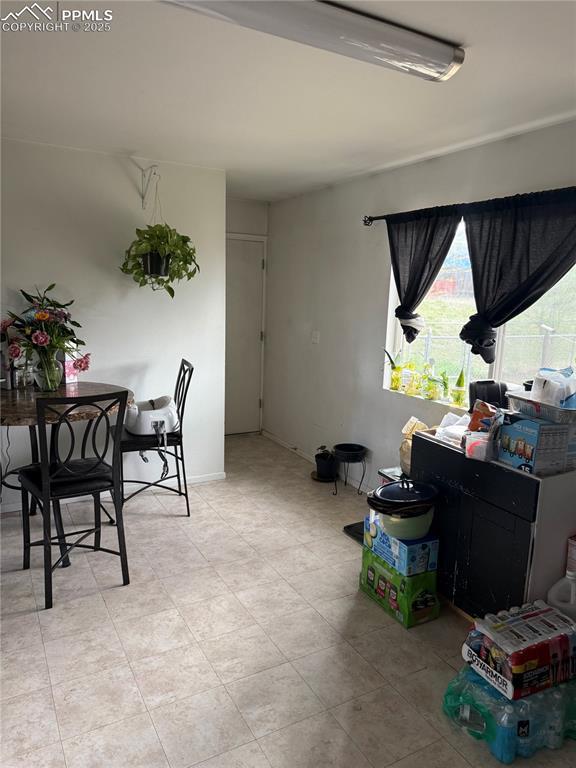 2106 Capulin Dr, Colorado Springs, CO 80910 - view of dining area