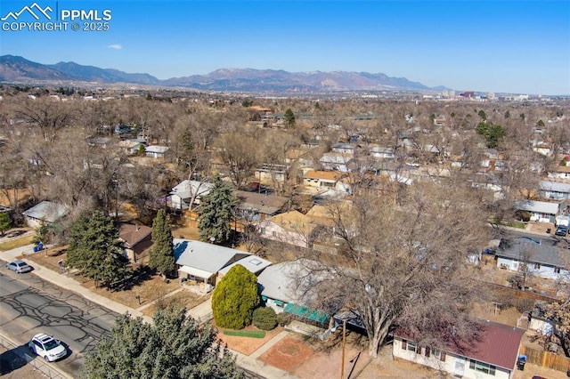 bird's eye view featuring a mountain view