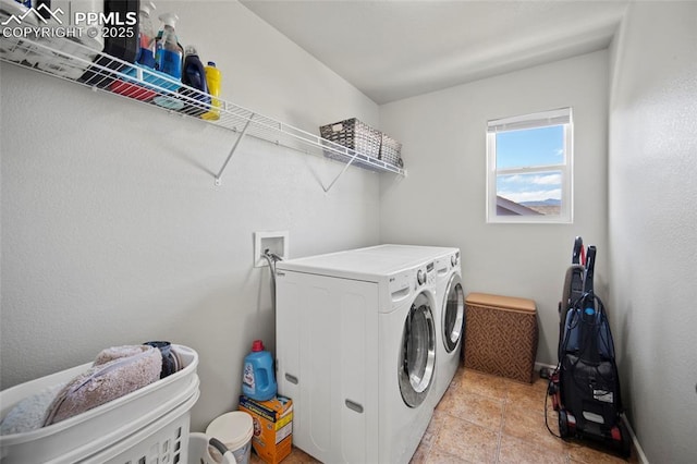 laundry room with laundry area and independent washer and dryer