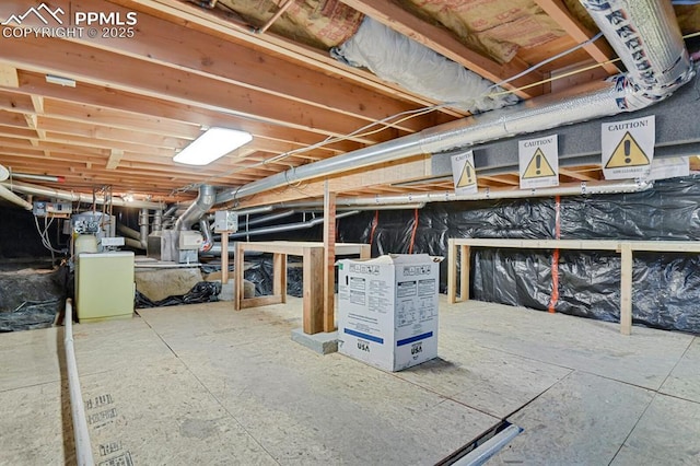 basement with washer / clothes dryer