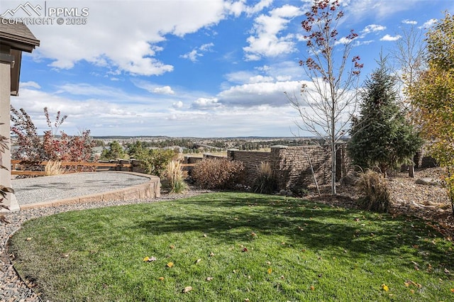 view of yard featuring fence