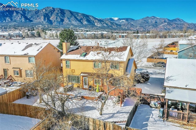 view of mountain feature featuring a residential view