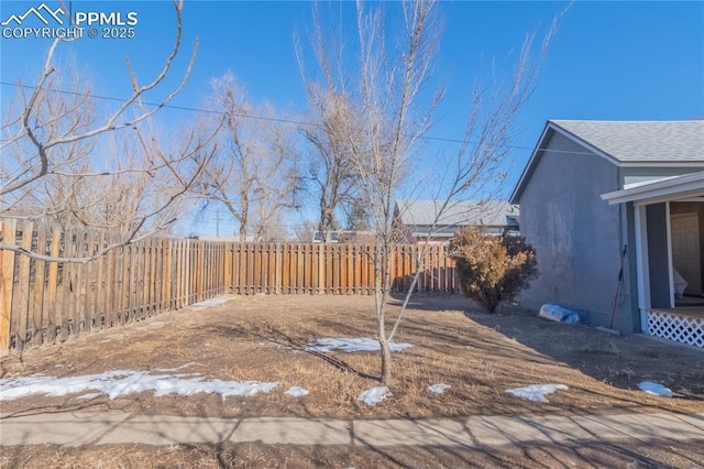 view of yard featuring a fenced backyard