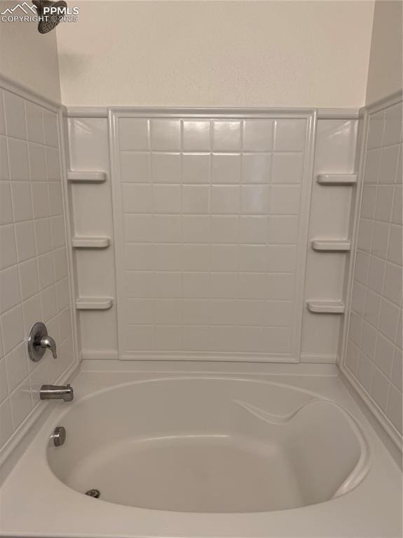 bathroom featuring shower / washtub combination