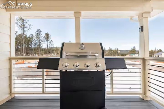 deck with grilling area