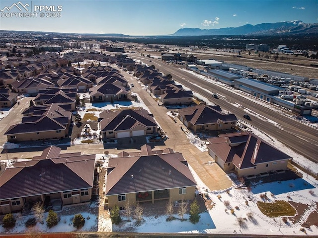 aerial view featuring a residential view and a mountain view