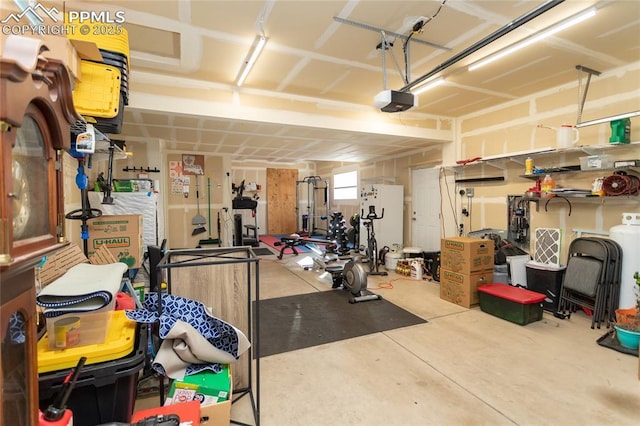 workout area featuring a garage