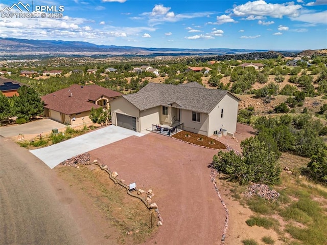 bird's eye view featuring a mountain view